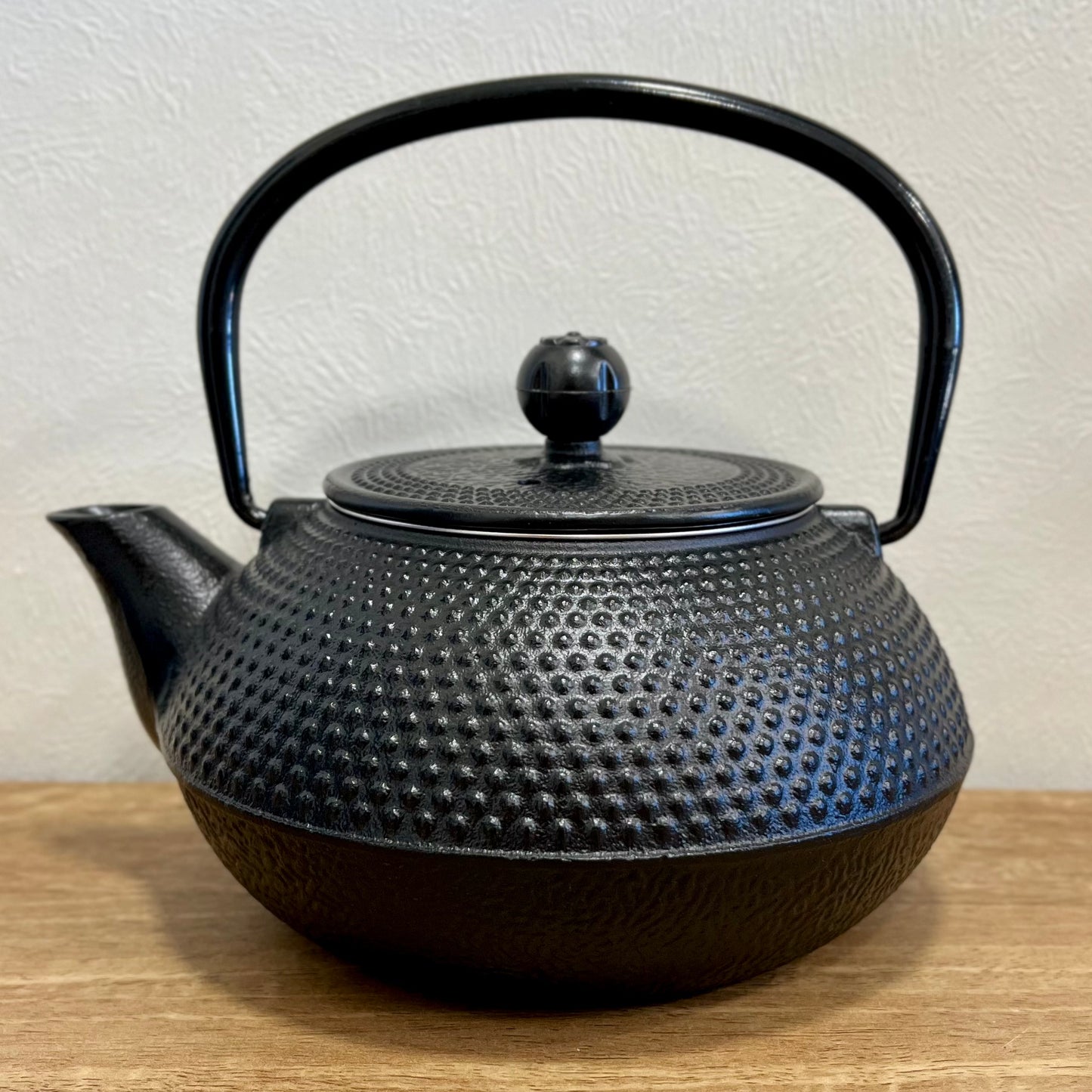 Cast Iron Hobnail Teapot 800ml